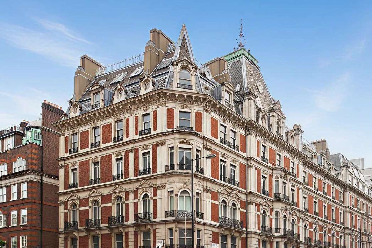 8 Eaton Lane property image