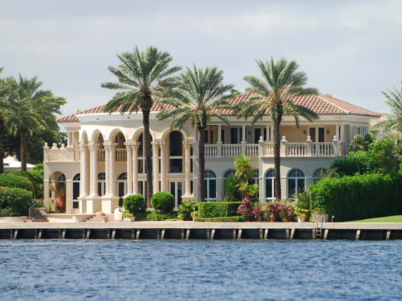 Villa Water Front